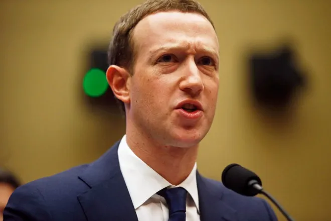 Phiên điều trần thứ hai của Mark Zuckerberg: Nghị sỹ Mỹ yêu cầu Facebook cần hành động nhiều hơn nói - Ảnh 1.