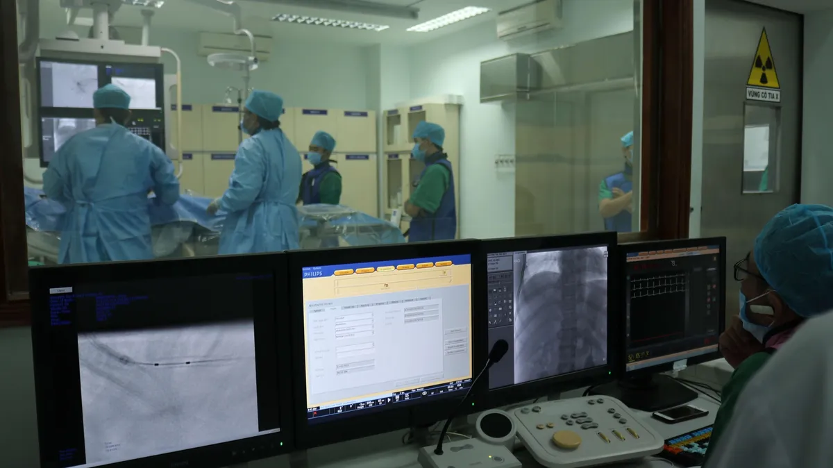 Ninh Thuận: Nhận chuyển giao gói kỹ thuật điều trị ung thư gan - Ảnh 2.