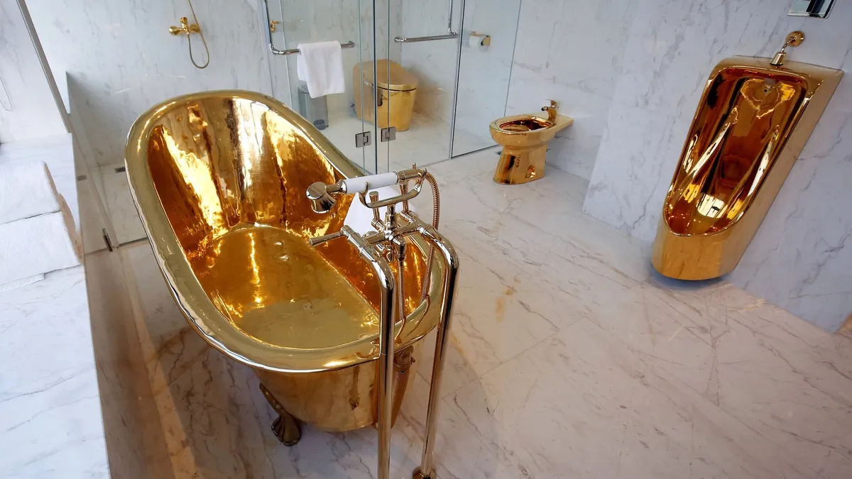 Đến vua Midas cũng phải cho&aacute;ng với kh&aacute;ch sạn bằng v&agrave;ng tại Đ&agrave; Nẵng - Ảnh 4.