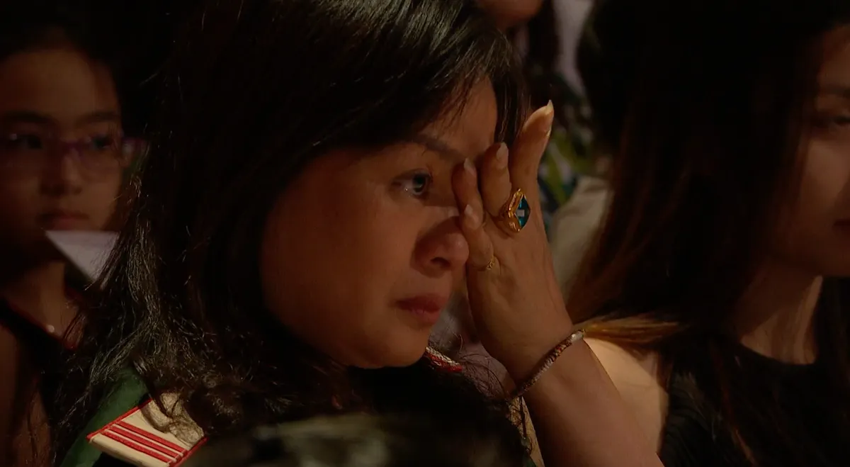 Những người trẻ tử tế l&agrave;m cha mẹ ở tuổi 16, 20 khiến nhiều người rơi lệ - Ảnh 8.