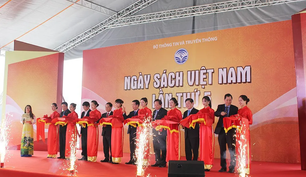 Ngày hội sách Việt Nam 2018 - Điểm hẹn của những người yêu sách - Ảnh 1.