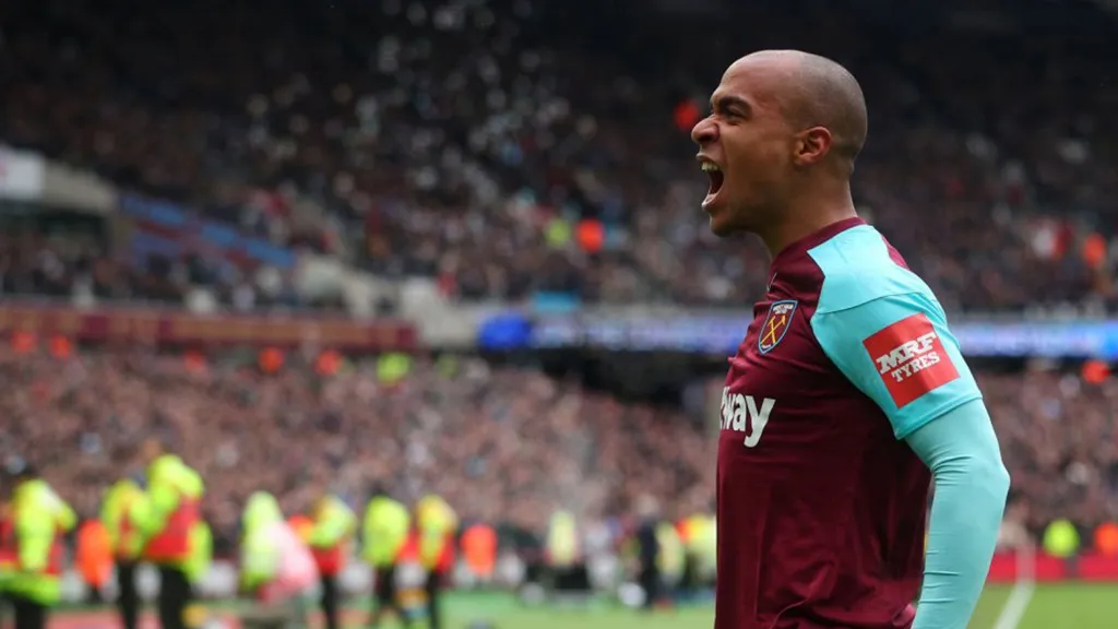 Đội hình tiêu biểu vòng 32 Ngoại hạng Anh: Song sát Sanchez, Alli  - Ảnh 9.