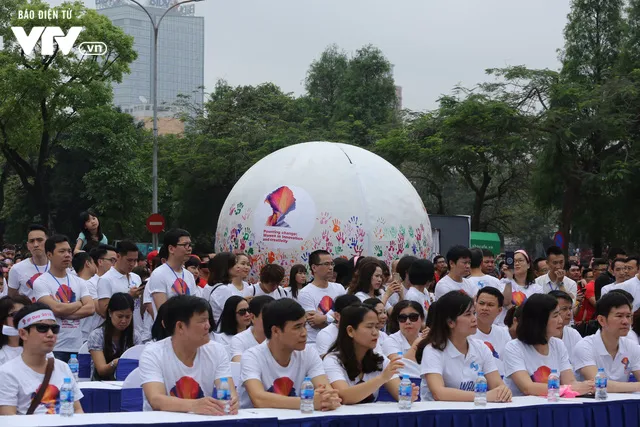 Hàng nghìn người tiếp sức mở “Quả cầu năng lượng” trong ngày IP Day 2018 - Ảnh 2.