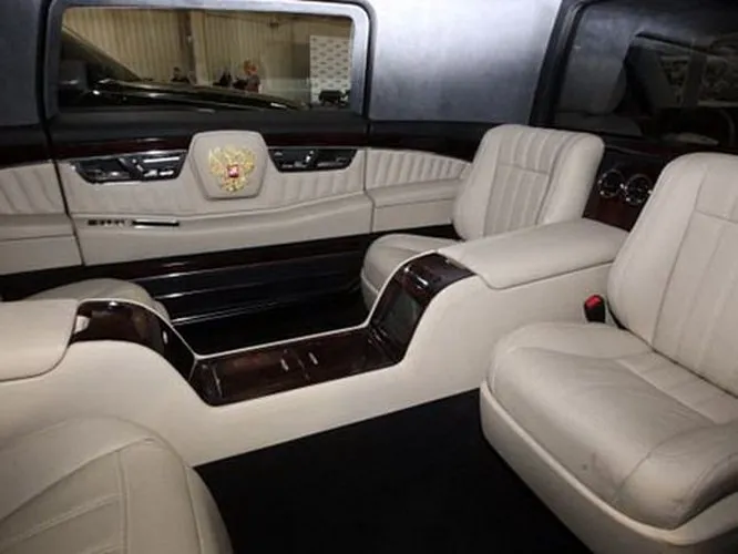 Khám phá limousine chống đạn mới Tổng thống Putin sắp hoàn thành - Ảnh 8.