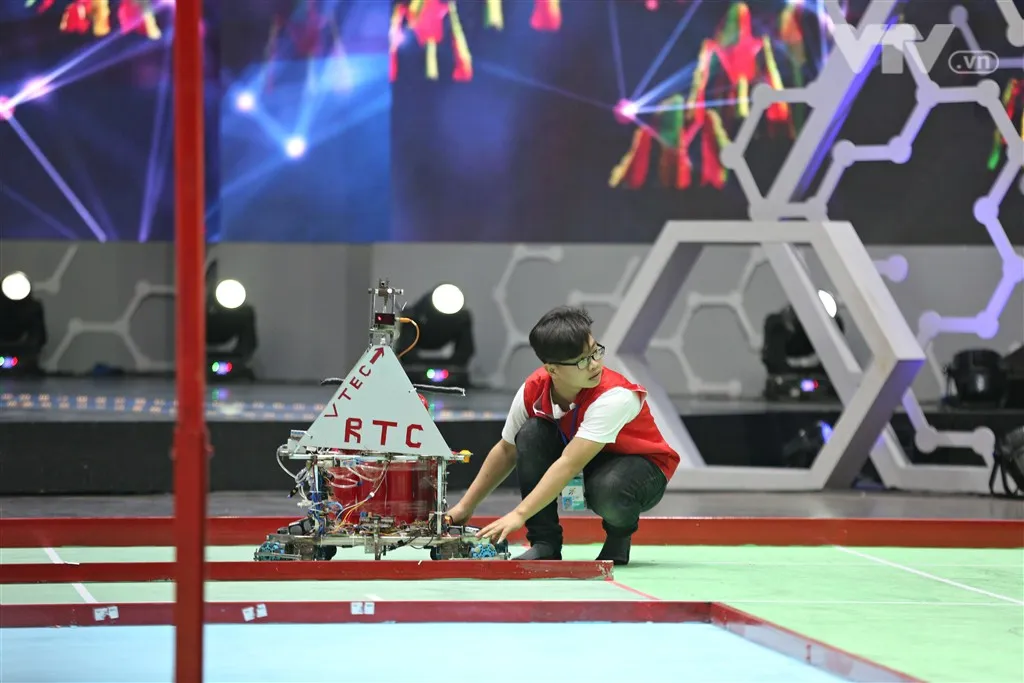 Những đội tuyển không ai muốn đối đầu tại Robocon Việt Nam 2018 - Ảnh 16.