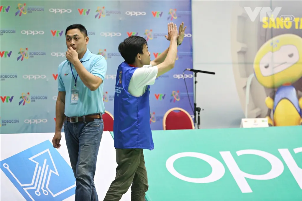 Những đội tuyển không ai muốn đối đầu tại Robocon Việt Nam 2018 - Ảnh 37.