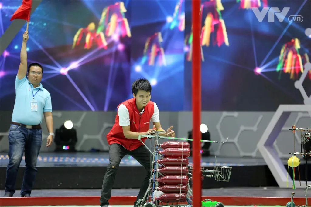 Những đội tuyển không ai muốn đối đầu tại Robocon Việt Nam 2018 - Ảnh 38.
