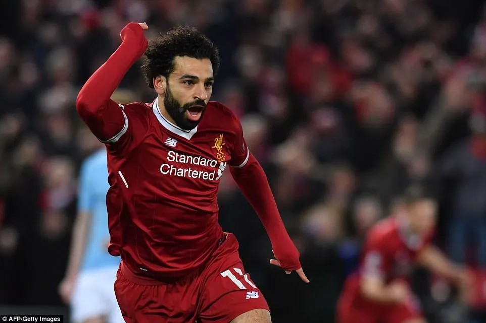 ĐHTB tứ kết lượt đi Champions League: Ngập sắc đỏ Liverpool, không thể thiếu Ronaldo - Ảnh 4.