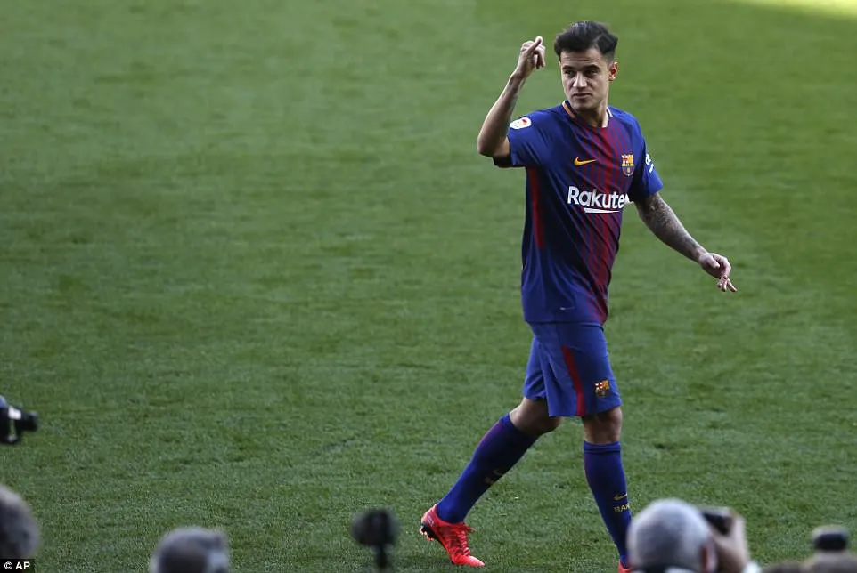 CHÍNH THỨC: Coutinho ra mắt CLB mới, Barcelona - Ảnh 2.