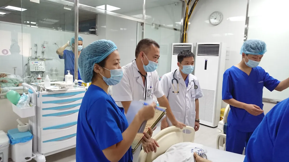Suýt chết vì tiêm thuốc làm trắng - Ảnh 1. Suýt chết vì tiêm thuốc làm trắng - Ảnh 1.