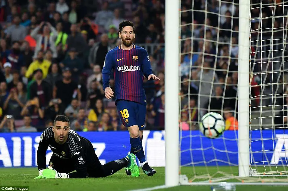Kết quả bóng đá sáng 10/5: Cầm hoà Chelsea, Hudderfiled Town trụ hạng thành công; Barcelona nối dài mạch bất bại - Ảnh 5. Kết quả bóng đá sáng 10/5: Cầm hoà Chelsea, Hudderfiled Town trụ hạng thành công; Barcelona nối dài mạch bất bại - Ảnh 5.