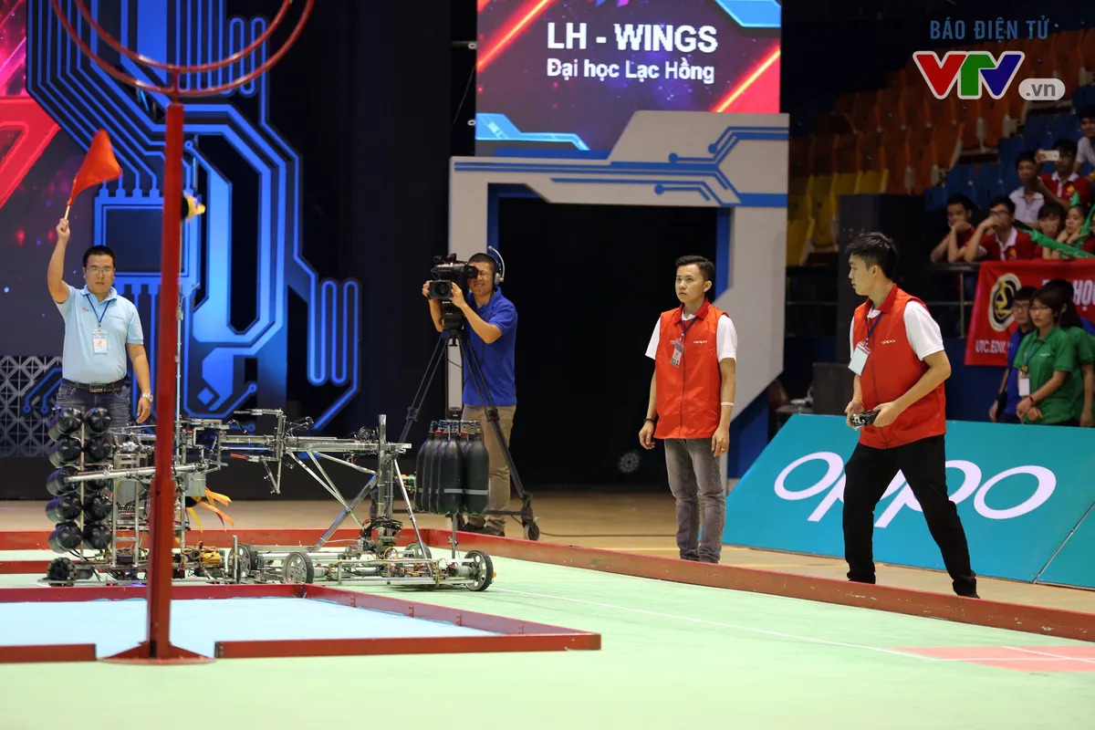 VCK Robocon Việt Nam 2018: Đại diện duy nhất của ĐH Công nghiệp Hà Nội lọt vào vòng 1/8 - Ảnh 6.