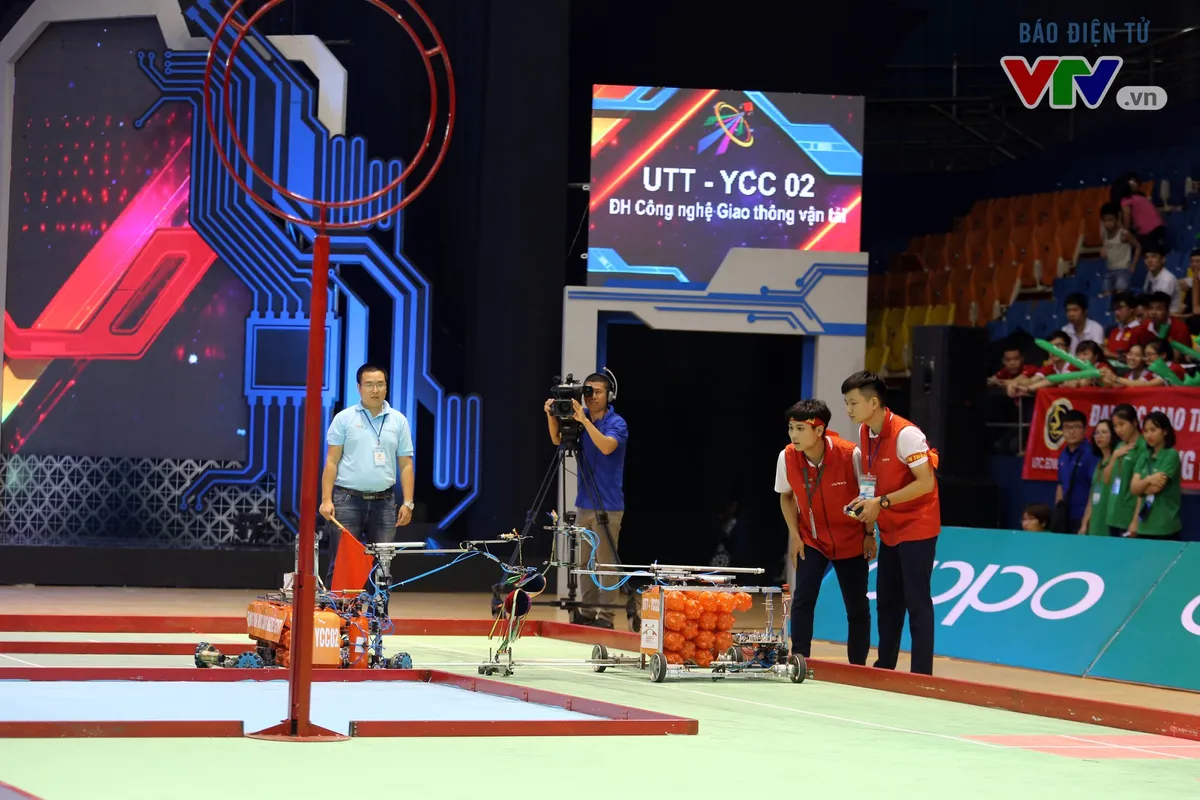 VCK Robocon Việt Nam 2018: Đại diện duy nhất của ĐH Công nghiệp Hà Nội lọt vào vòng 1/8 - Ảnh 11.