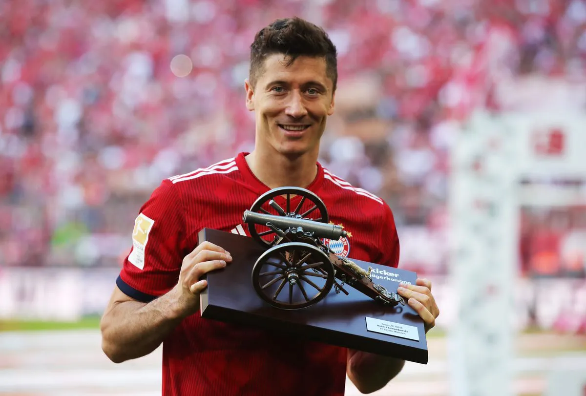 Ảnh: Bayern Munich ăn mừng chức vô địch Bundesliga 2017/18 - Ảnh 4. Ảnh: Bayern Munich ăn mừng chức vô địch Bundesliga 2017/18 - Ảnh 4.