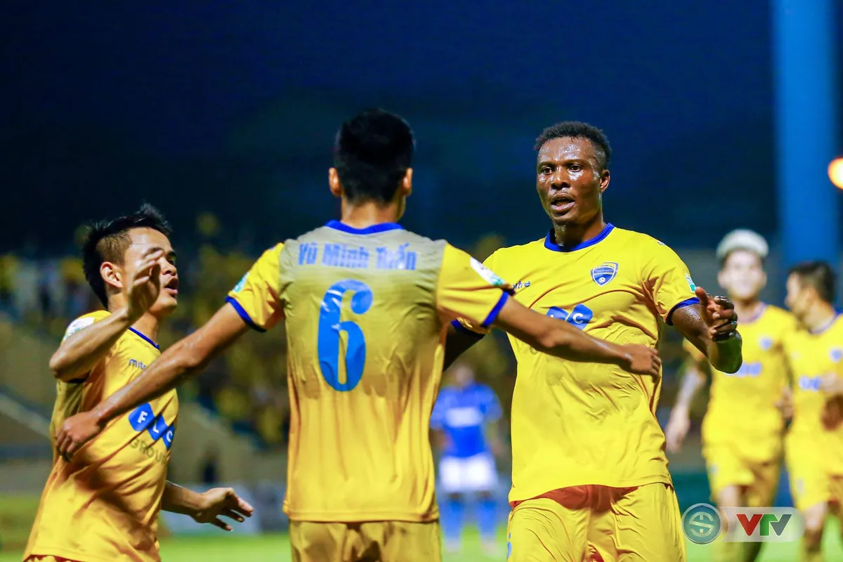 17h00 hôm nay, FLC Thanh Hóa - SLNA: Cuộc hội ngộ đáng chờ đợi! (Bán kết lượt đi Cúp QG 2018) - Ảnh 1. 17h00 hôm nay, FLC Thanh Hóa - SLNA: Cuộc hội ngộ đáng chờ đợi! (Bán kết lượt đi Cúp QG 2018) - Ảnh 1.