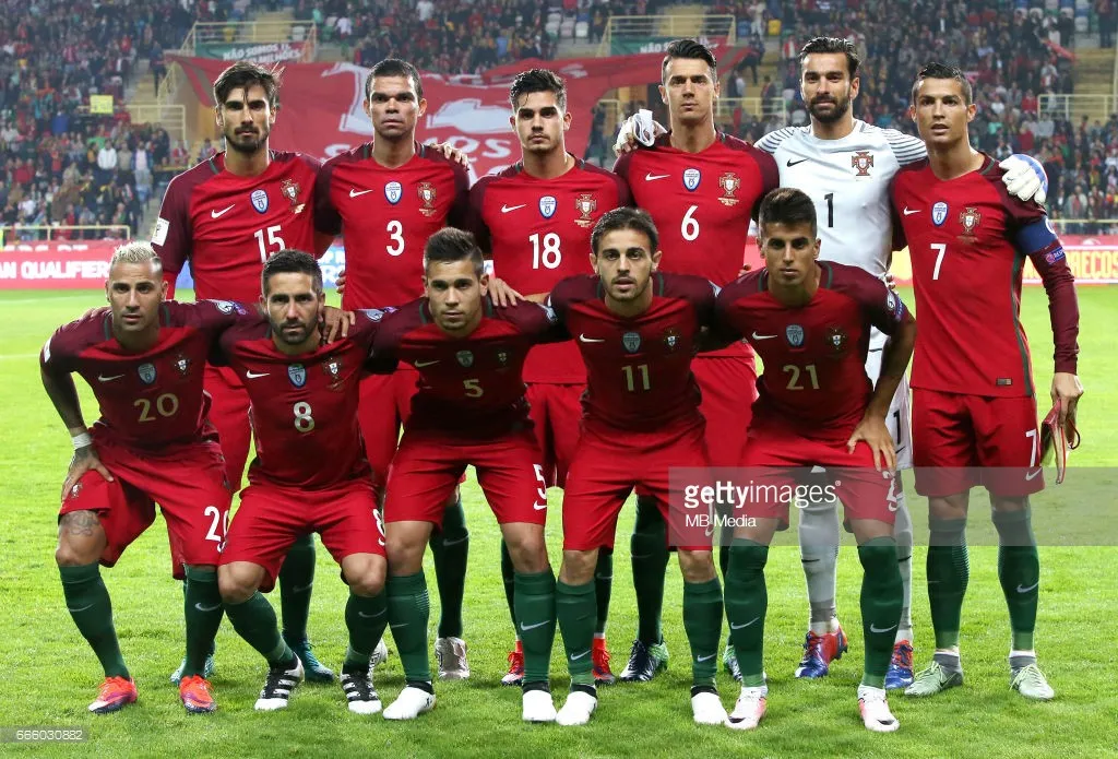 World Cup 2018: ĐT Brazil vô địch về mức lương cầu thủ - Ảnh 2. World Cup 2018: ĐT Brazil vô địch về mức lương cầu thủ - Ảnh 2.