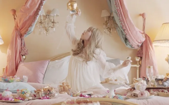 Th&aacute;ng 5 rực rỡ:  Cuộc chạy đua của những MV đ&igrave;nh đ&aacute;m - Ảnh 9.