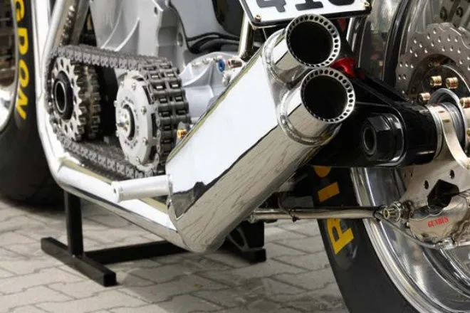 Voi ma m&uacute;t 2 b&aacute;nh Gunbus 410 - 6.700 ph&acirc;n khối, nặng chỉ 650 kg - Ảnh 5.