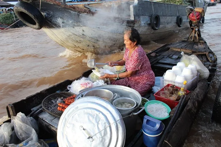 Trải nghiệm một ngày ở chợ nổi Cái Răng - Cần Thơ - Ảnh 7.