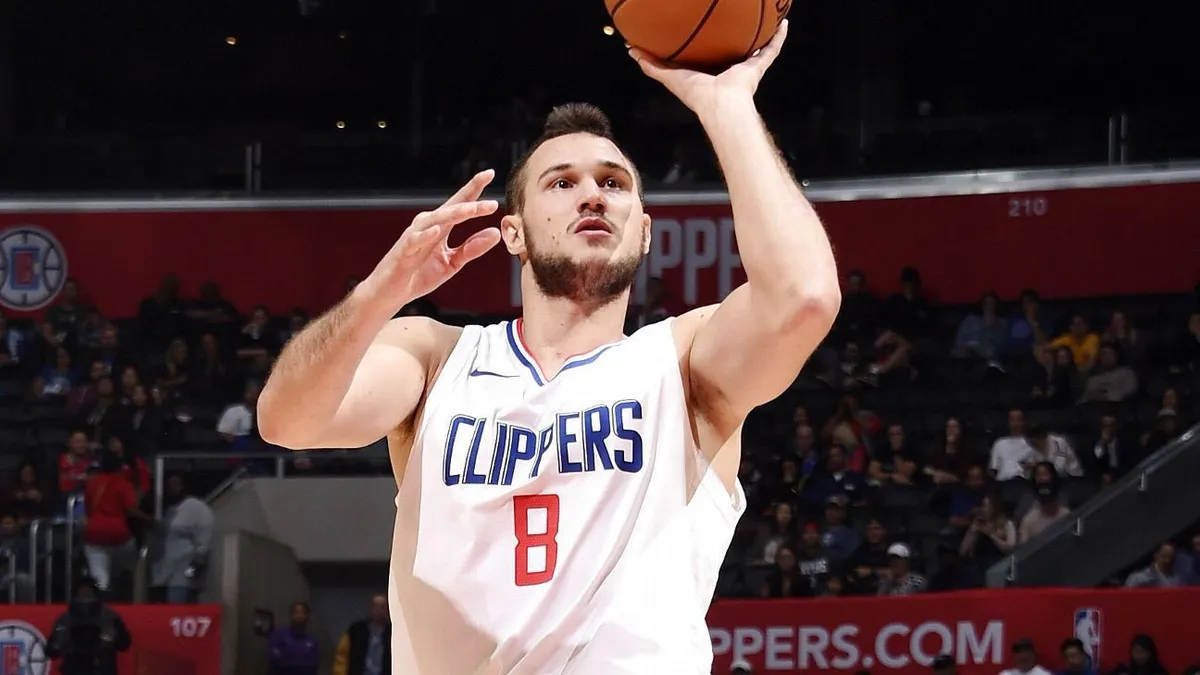 Cầu thủ NBA Danilo Gallinari sang Việt Nam - Ảnh 2.