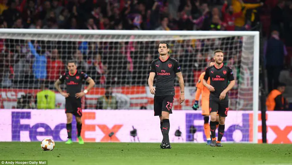 Chùm ảnh: Arsenal thất bại trước Atletico Madrid, dừng bước ở bán kết Europa League - Ảnh 16. Chùm ảnh: Arsenal thất bại trước Atletico Madrid, dừng bước ở bán kết Europa League - Ảnh 16.