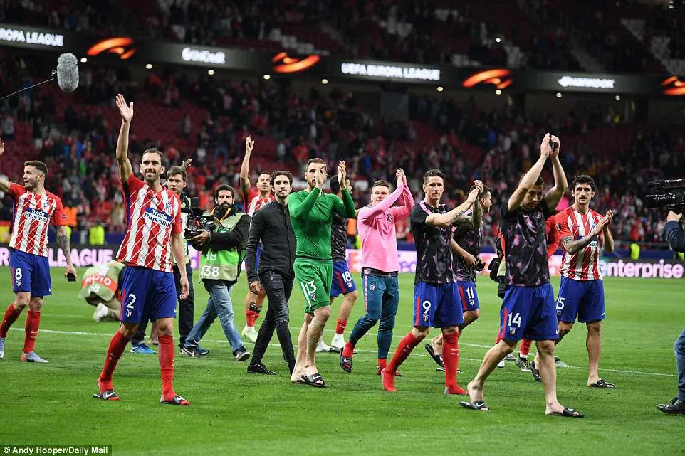 Chùm ảnh: Arsenal thất bại trước Atletico Madrid, dừng bước ở bán kết Europa League - Ảnh 17. Chùm ảnh: Arsenal thất bại trước Atletico Madrid, dừng bước ở bán kết Europa League - Ảnh 17.