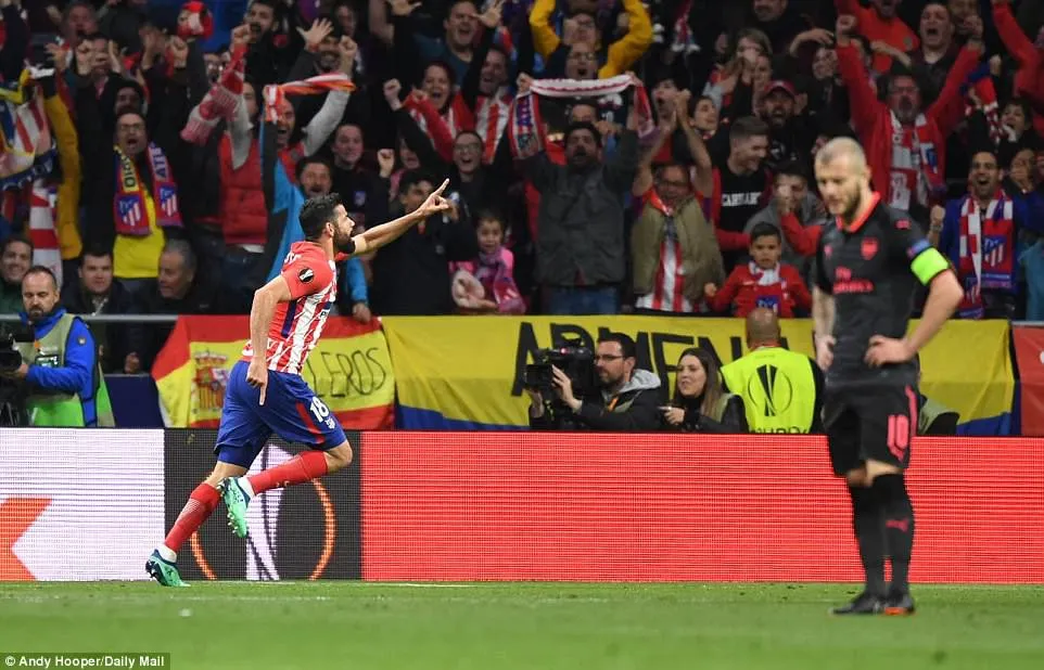 Chùm ảnh: Arsenal thất bại trước Atletico Madrid, dừng bước ở bán kết Europa League - Ảnh 7. Chùm ảnh: Arsenal thất bại trước Atletico Madrid, dừng bước ở bán kết Europa League - Ảnh 7.