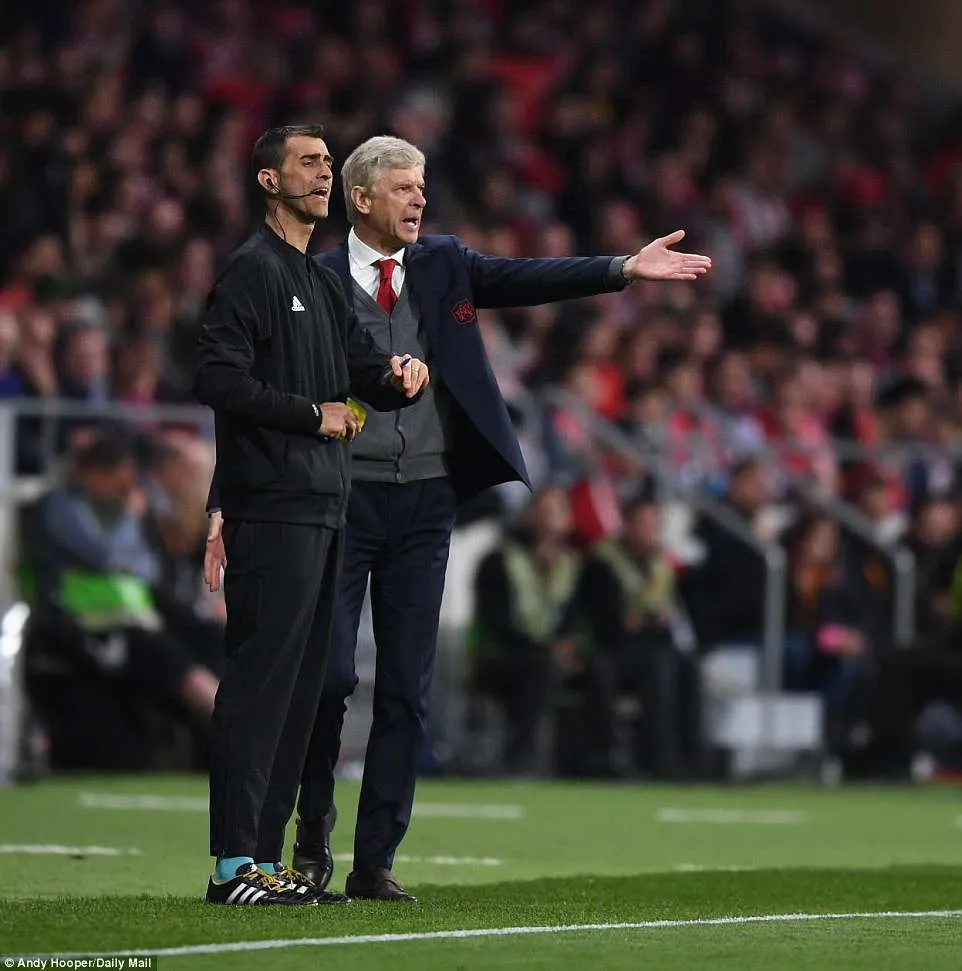 Chùm ảnh: Arsenal thất bại trước Atletico Madrid, dừng bước ở bán kết Europa League - Ảnh 9. Chùm ảnh: Arsenal thất bại trước Atletico Madrid, dừng bước ở bán kết Europa League - Ảnh 9.