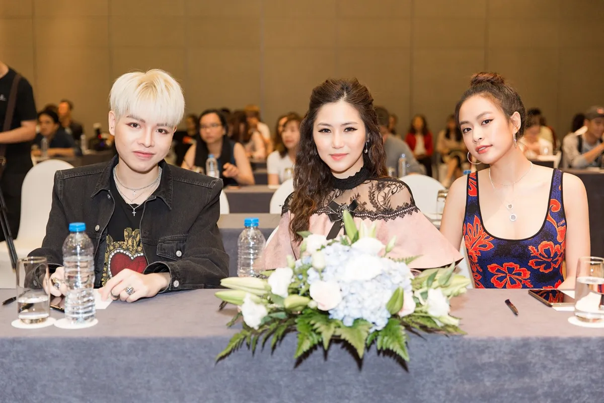 Hương Tràm, Đức Phúc ngồi ghế nóng The Debut – Dự án số 1 - Ảnh 2.