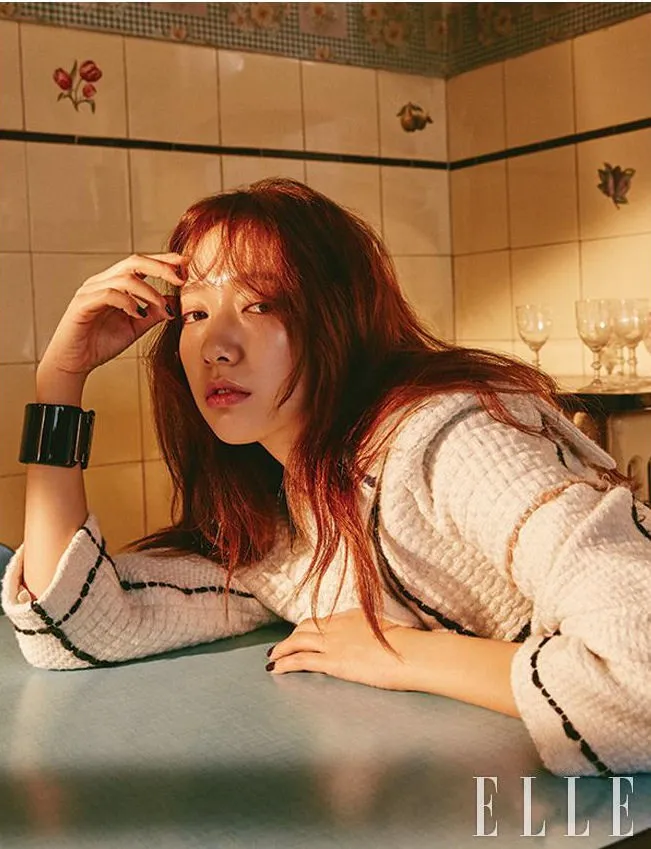 Park Shin Hye mơ màng trong bộ ảnh mới trên Elle - Ảnh 5.