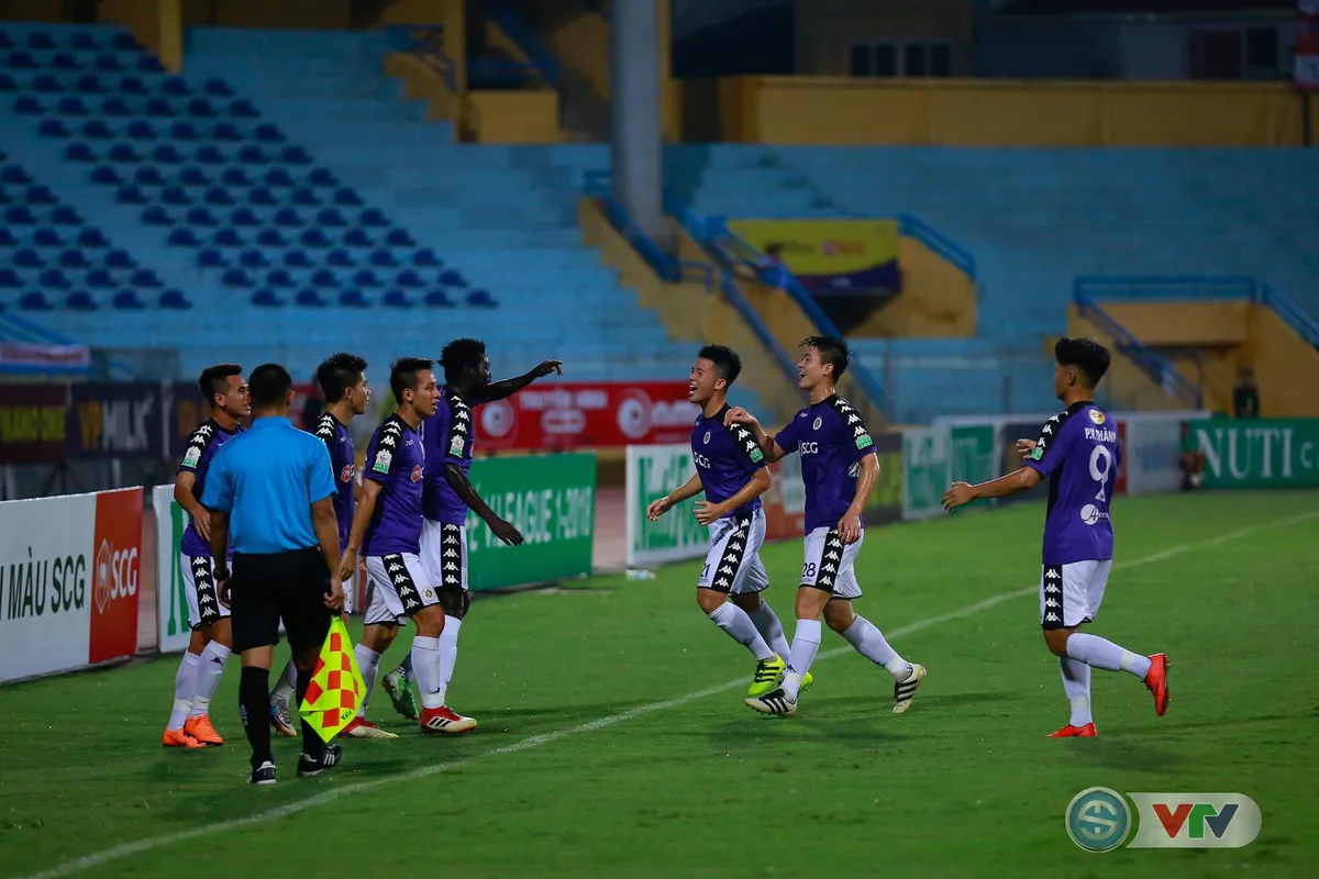 Lịch thi đấu và tường thuật trực tiếp Nuti Café V.League 2018 ngày 13/6: CLB Hà Nội - Than Quảng Ninh, SLNA - CLB Hải Phòng - Ảnh 2. Lịch thi đấu và tường thuật trực tiếp Nuti Café V.League 2018 ngày 13/6: CLB Hà Nội - Than Quảng Ninh, SLNA - CLB Hải Phòng - Ảnh 2.