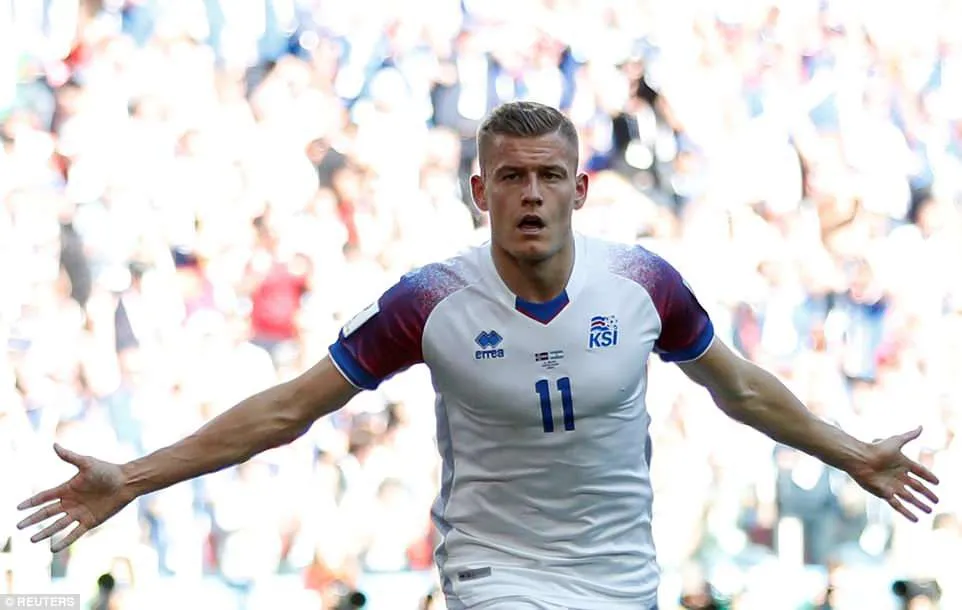 Alfreo Finnbogason – người hùng của Iceland không phải “dạng vừa” - Ảnh 1. Alfreo Finnbogason – người hùng của Iceland không phải “dạng vừa” - Ảnh 1.