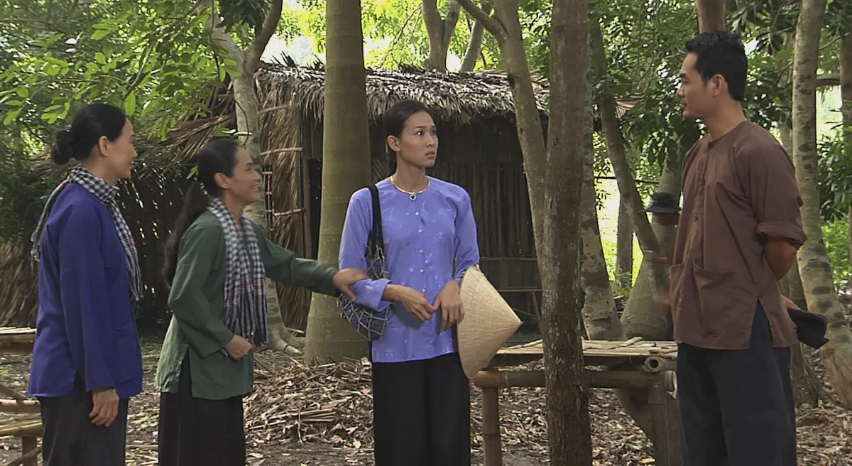 Mỹ nhân Sài Thành - Tập 18: Hết bị đánh đập, Thanh Trà bị mẹ chồng nhốt rồi hun khói - Ảnh 5.