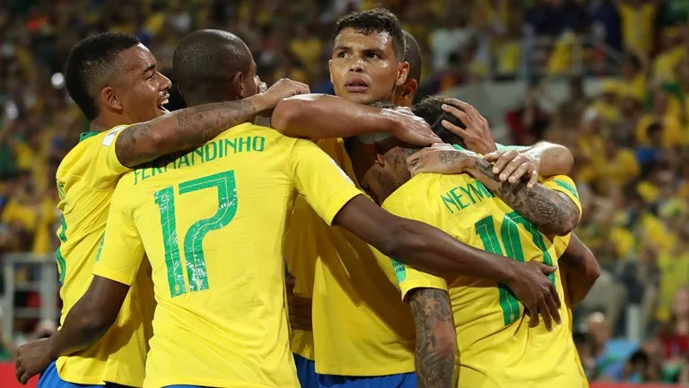 Chấm điểm Serbia 0-2 Brazil: Khi c&aacute;c vũ c&ocirc;ng nhảy m&uacute;a - Ảnh 1.