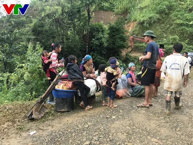 Các hộ dân bị vùi lấp nhà vì sạt lở tại Sìn Hồ, Lai Châu di dời đến khu tái định cư - Ảnh 5.