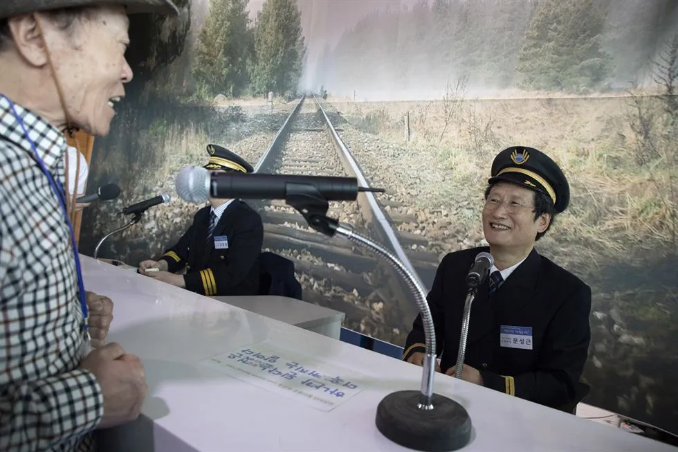 Chuyến t&agrave;u ho&agrave; b&igrave;nh: Seoul &ndash; B&igrave;nh Nhưỡng - Ảnh 1.