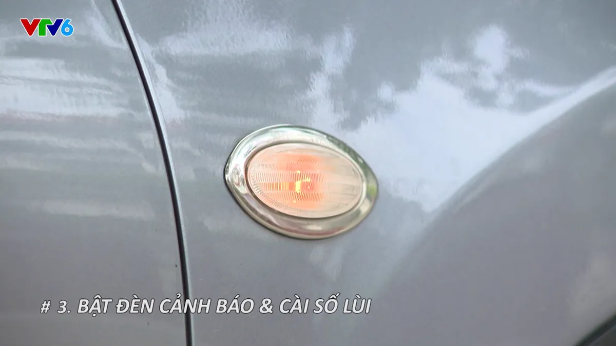 Mách bạn những bí kíp lùi xe an toàn! - Ảnh 5.