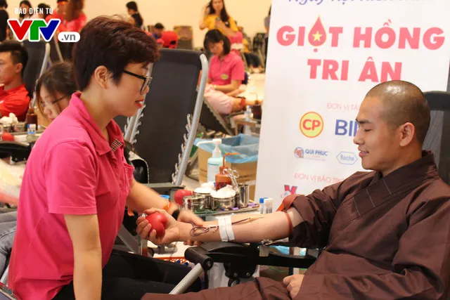Ngày hội Giọt hồng tri ân và hội quân Hành trình Đỏ 2018 - Ảnh 6. Ngày hội Giọt hồng tri ân và hội quân Hành trình Đỏ 2018 - Ảnh 6.