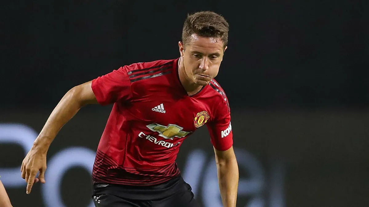 Man Utd cử người tới London, xem xét kích nổ bom tấn thứ 2 trong mùa hè 2019 - Ảnh 1. Man Utd cử người tới London, xem xét kích nổ bom tấn thứ 2 trong mùa hè 2019 - Ảnh 1.