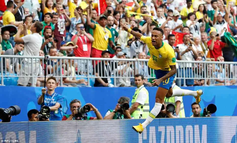 HLV Mexico: Đây là cuộc chơi của những người đàn ông, không phải nơi để Neymar diễn hài - Ảnh 2. HLV Mexico: Đây là cuộc chơi của những người đàn ông, không phải nơi để Neymar diễn hài - Ảnh 2.
