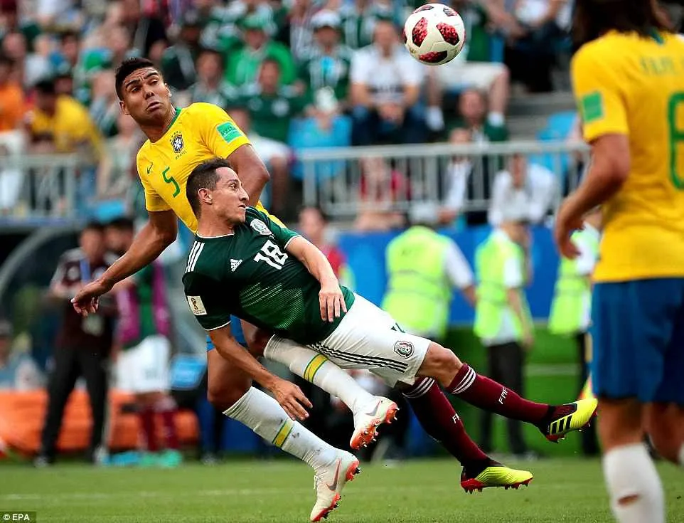 Brazil phải trả giá đắt sau chiến thắng trước Mexico - Ảnh 1. Brazil phải trả giá đắt sau chiến thắng trước Mexico - Ảnh 1.