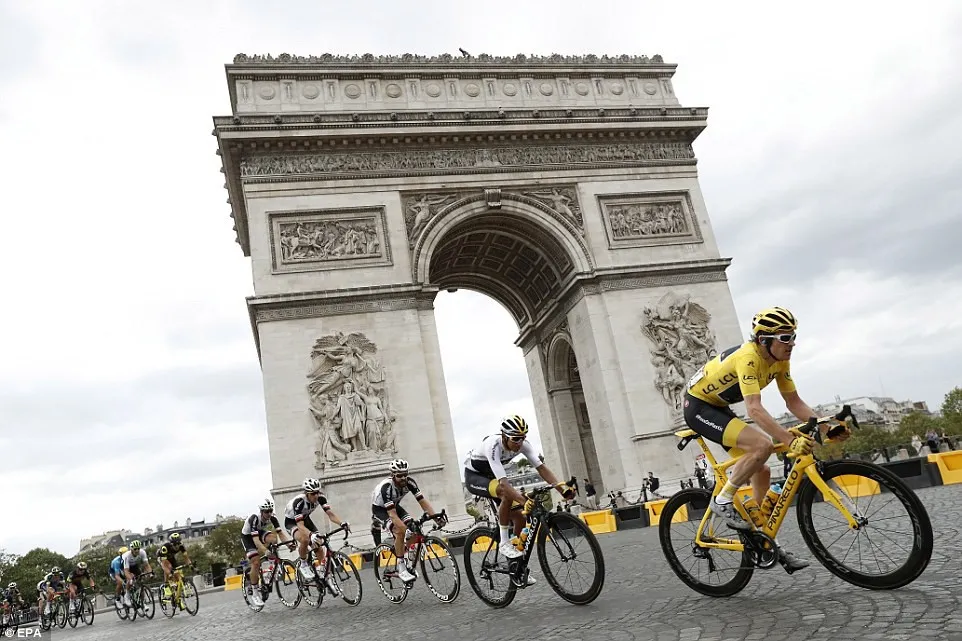 Tour de France 2018: Geraint Thomas đăng quang ấn tượng - Ảnh 1. Tour de France 2018: Geraint Thomas đăng quang ấn tượng - Ảnh 1.