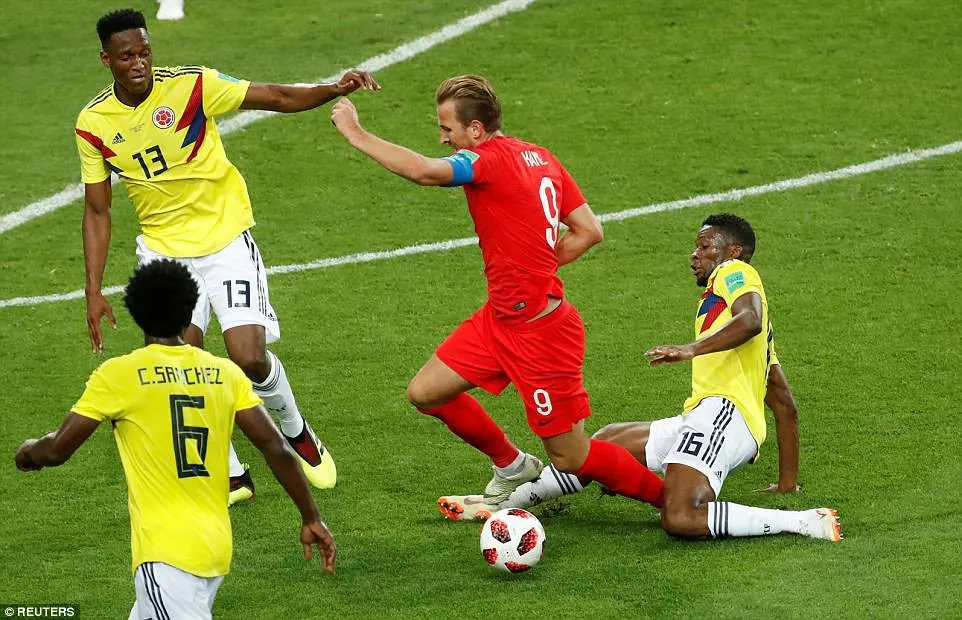 Ch&ugrave;m ảnh Anh 1-1 Colombia (pen 4-3): Nghẹt thở, đấu s&uacute;ng, v&agrave; vỡ &ograve;a - Ảnh 6.