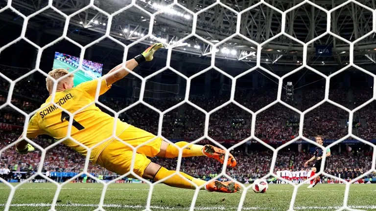 Đội h&igrave;nh ti&ecirc;u biểu v&ograve;ng 1/8 FIFA World Cup&trade; 2018: Tiểu Pele v&agrave; người nhện si&ecirc;u đẳng - Ảnh 1.