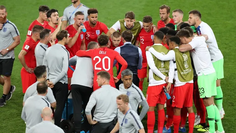 Ch&ugrave;m ảnh Anh 1-1 Colombia (pen 4-3): Nghẹt thở, đấu s&uacute;ng, v&agrave; vỡ &ograve;a - Ảnh 14.