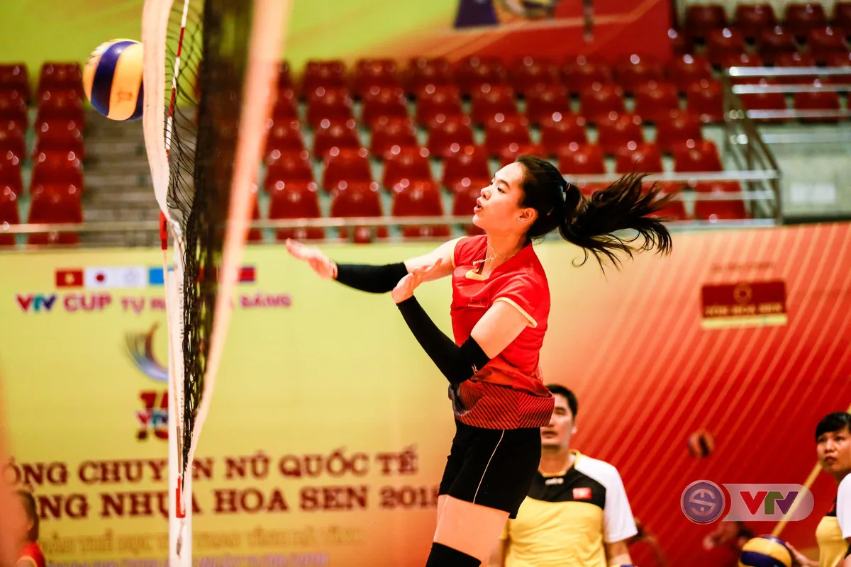 VTV Cup Ống nhựa Hoa Sen 2018: ĐT bóng chuyền nữ Việt Nam tập buổi đầu tiên tại Hà Tĩnh - Ảnh 8. VTV Cup Ống nhựa Hoa Sen 2018: ĐT bóng chuyền nữ Việt Nam tập buổi đầu tiên tại Hà Tĩnh - Ảnh 8.