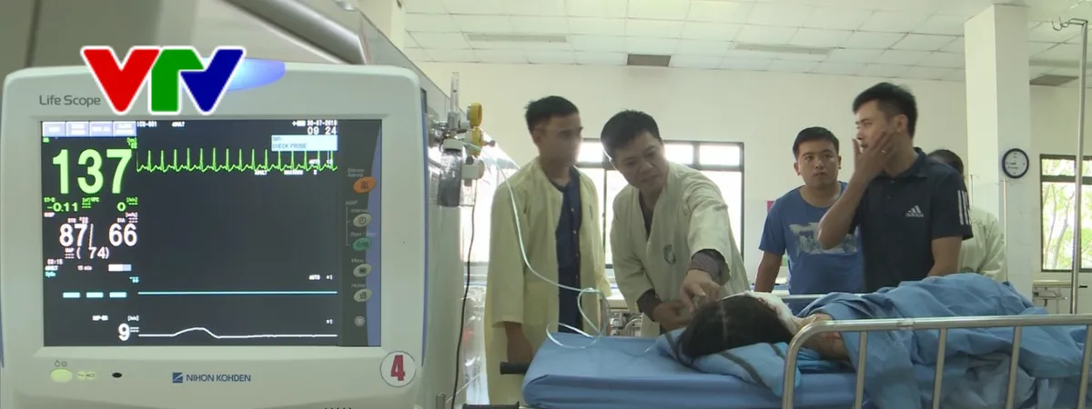 Vụ tai nạn xe rước dâu: Giả danh người nhà bệnh nhân để nhận tiền ủng hộ - Ảnh 1. Vụ tai nạn xe rước dâu: Giả danh người nhà bệnh nhân để nhận tiền ủng hộ - Ảnh 1.