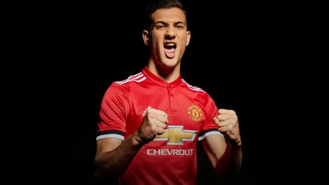 Trọn bộ chuyển nhượng Hè Ngoại hạng Anh: Liverpool khuấy đảo, Man Utd đuối sức - Ảnh 5. Trọn bộ chuyển nhượng Hè Ngoại hạng Anh: Liverpool khuấy đảo, Man Utd đuối sức - Ảnh 5.