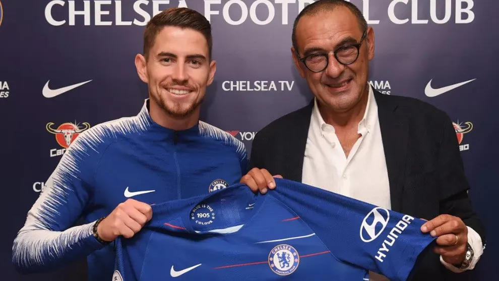 Trọn bộ chuyển nhượng Hè Ngoại hạng Anh: Liverpool khuấy đảo, Man Utd đuối sức - Ảnh 10. Trọn bộ chuyển nhượng Hè Ngoại hạng Anh: Liverpool khuấy đảo, Man Utd đuối sức - Ảnh 10.