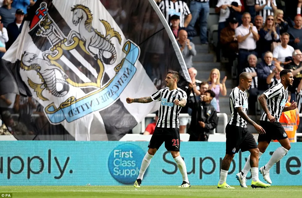 VIDEO Newcastle 1-2 Tottenham: Spurs khởi đầu thuận lợi dù Kane im tiếng - Ảnh 2. VIDEO Newcastle 1-2 Tottenham: Spurs khởi đầu thuận lợi dù Kane im tiếng - Ảnh 2.